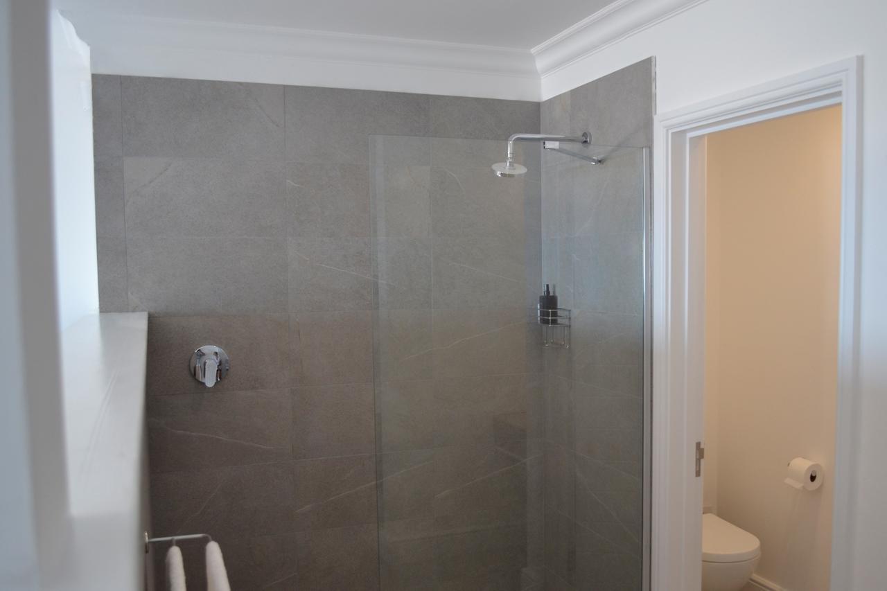 Oceans Drift (Adults Only) Hotel Кейптаун Екстериор снимка