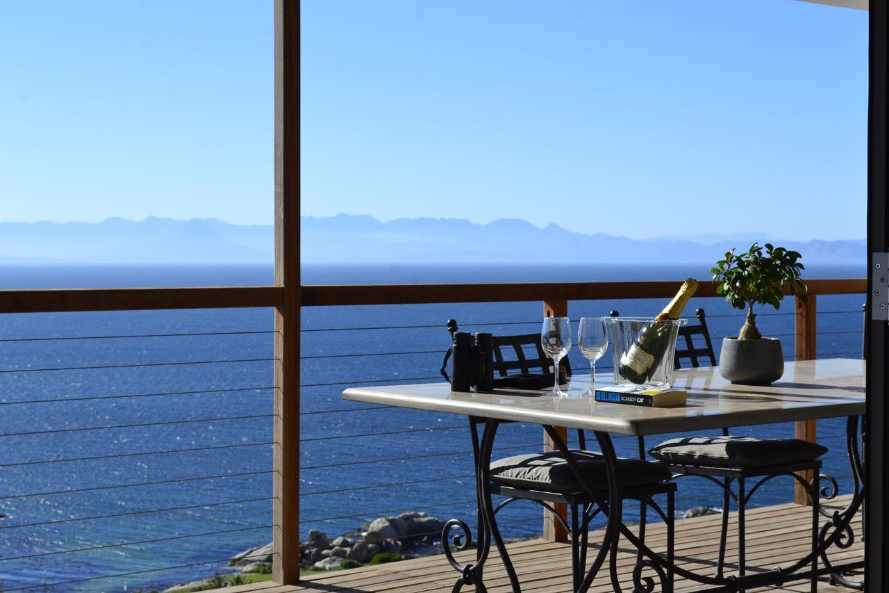 Oceans Drift (Adults Only) Hotel Кейптаун Екстериор снимка